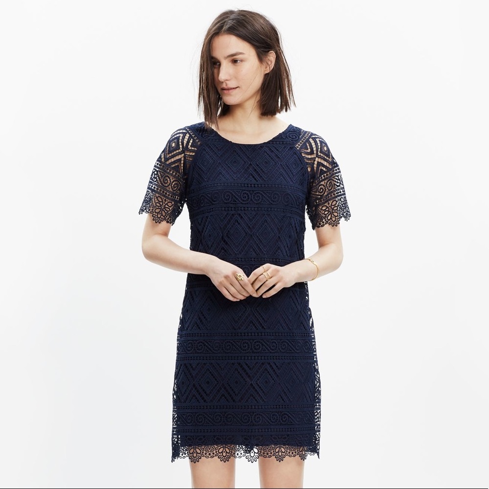 Madewell Lyric Lace Dress in Navy - Size 2, Elegant and Timeless | EUC